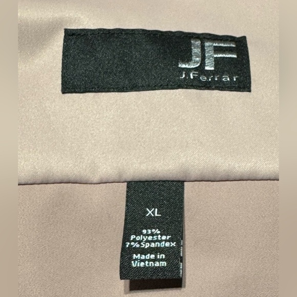Lot of 2 Men’s Dress Shirts J. Ferrar and Eagle Shirtmakers Size XL - Picture 5 of 10